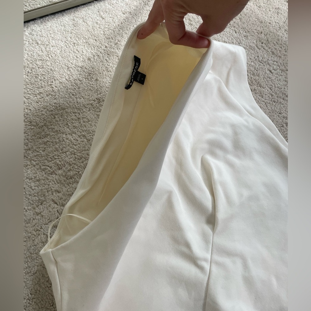 Express One Shoulder Top - Picture 4 of 7